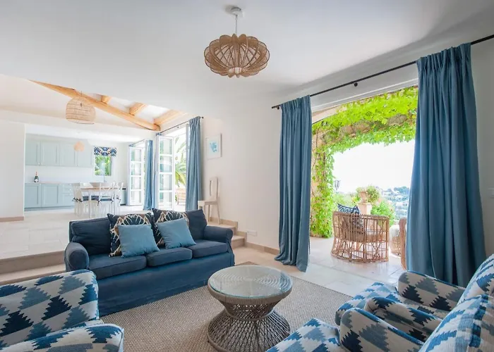 Sea View With Pool *