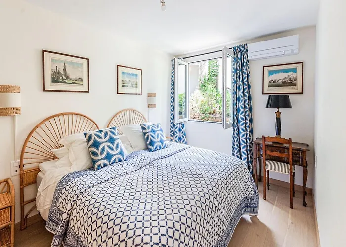 ヴィラ Sea View With Pool *