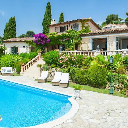 Near Cannes With Pool And Views Villa Vallauris