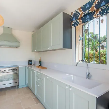 Sea View With Pool * Vallauris