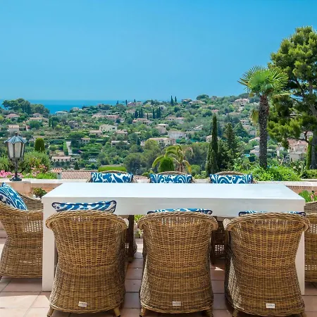 Near Cannes With Pool And Views