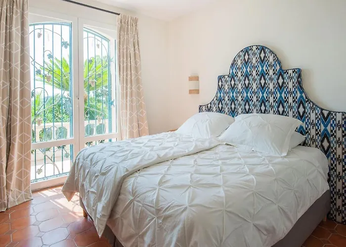 Villa Sea View With Pool Vallauris
